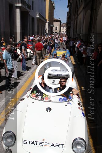 Brescia 16 en 17 mei 2012
State of Art is sponsor van de mille miglia en rijdt met div rijders in hun porsches spyder. Oa Jan Peter Balkenende Koen Wauters en jan Kees de Jager rijden mee.
Peter Smulders bv
Peter Smulders bv