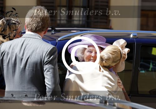 Florence 16 juni 2012
Trouwen Prinses Carolina de Borbon Parma en Albert Brenninkmeijer in de basilica di san Miniato al Monte. Koningin Beatrix met prinses Mabel Prins Willem Alexander en Prinses Maxima
Peter Smulders bv