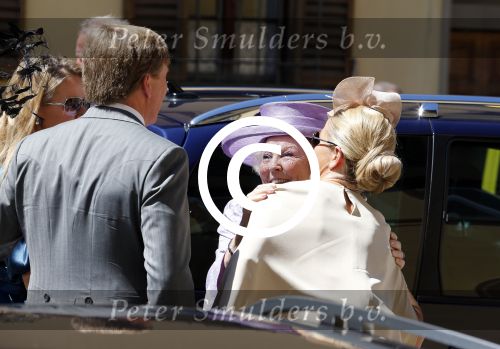 Florence 16 juni 2012
Trouwen Prinses Carolina de Borbon Parma en Albert Brenninkmeijer in de basilica di san Miniato al Monte. Koningin Beatrix met prinses Mabel Prins Willem Alexander en Prinses Maxima
Peter Smulders bv