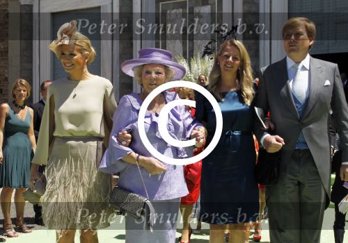 Florence 16 juni 2012
Trouwen Prinses Carolina de Borbon Parma en Albert Brenninkmeijer in de basilica di san Miniato al Monte. Koningin Beatrix met prinses Mabel Prins Willem Alexander en Prinses Maxima
Peter Smulders bv