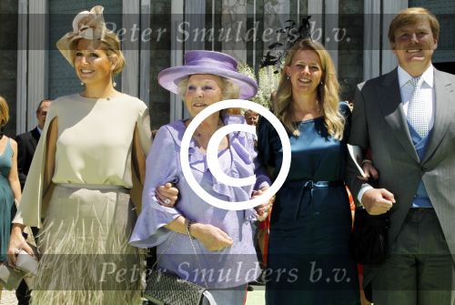 Florence 16 juni 2012
Trouwen Prinses Carolina de Borbon Parma en Albert Brenninkmeijer in de basilica di san Miniato al Monte. Koningin Beatrix met prinses Mabel Prins Willem Alexander en Prinses Maxima
Peter Smulders bv
