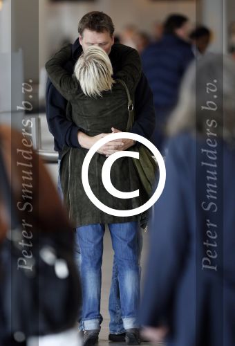 Schiphol 15 mei 2012
Rick Engelkes en Lone v Roosendaal op schiphol voor vertrek naar ibiza voor opnames verliefd op ibiza. Lone wordt weg gebracht door haar man en dochter.
Peter Smulders bv