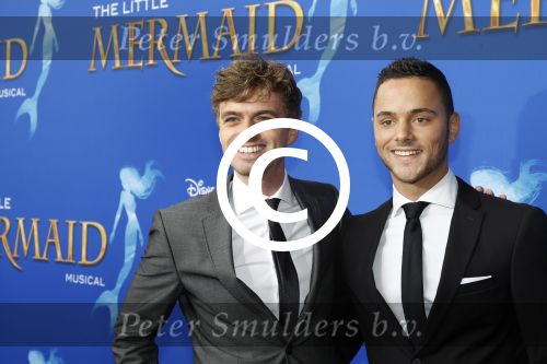 Rotterdam, 16 Juni 2012
Premiere Musical Little Mermaid in het Nieuwe Luxor theater
Lucien v Geffen en Michael den Hartog (Bolletje Oerknack Reclame)
Foto Peter Smulders BV