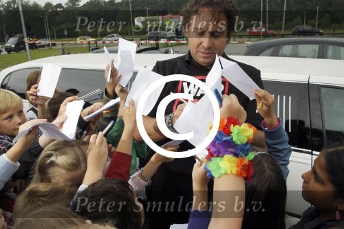 Tilburg, 12 Juni 2012
Voorstelling Musical op de basisschool Klinkers
Marco Borsato
Foto Peter Smulders BV