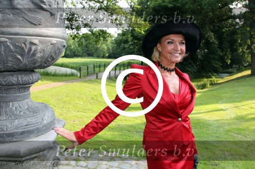 Breukelen 12 juni 2012
Haringparty op Neijenrode. Mariska v Kolck
Peter Smulders bv