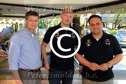 Brescia 16 en 17 mei 2012
State of Art is sponsor van de mille miglia en rijdt met div rijders in hun porsches spyder. Oa Jan Peter Balkenende Koen Wauters en jan Kees de Jager rijden mee.Mark Wegh
Peter Smulders bv
Peter Smulders bv