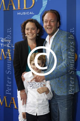Rotterdam, 16 Juni 2012
Premiere Musical Little Mermaid in het Nieuwe Luxor theater
Marko de Koning met gezin
Foto Peter Smulders BV