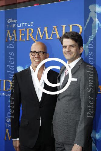 Rotterdam, 16 Juni 2012
Premiere Musical Little Mermaid in het Nieuwe Luxor theater
Maurice Wijnen met zijn partner Ronald den Ouden
Foto Peter Smulders BV