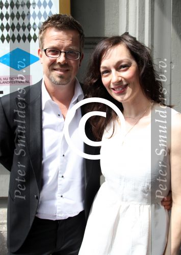 Amsterdam 10 juni 2012
Premiere Club van lelijke kinderen in carre. Miryanne v Reeden met Dennis
Peter Smulders bv