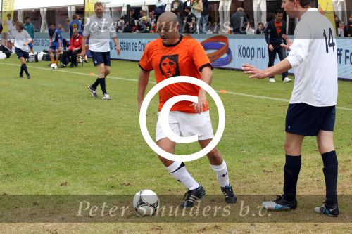 Amsterdam 1 juni 2012
Voetbaltournooi Johan Cruijff foundation in het olympisch stadion .
oa Johan Cruijff John Ewbank Thomas Acda Aron Winter Brian Roy Tonnie Bruins Slot Ronald de Boer William Spaay Najib Amhali Edwin v d Sar Raoul Heertje en Rohan Marley ( zoon Bob Marley) deden mee.
Peter Smulders bv