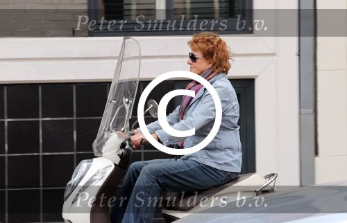 Amsterdam 29 mei 2012
Pamela Teves op scoooter in Amsterdam.
Peter Smulders bv