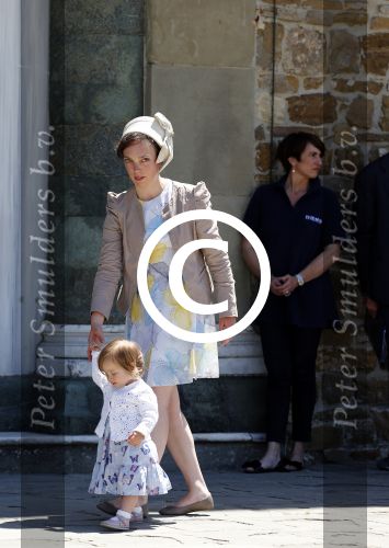 Florence 16 juni 2012
Trouwen Prinses Carolina de Borbon Parma en Albert Brenninkmeijer in de basilica di san Miniato al Monte. dochter Prinses Paola van Prinses Margarita met aupair
Peter Smulders bv