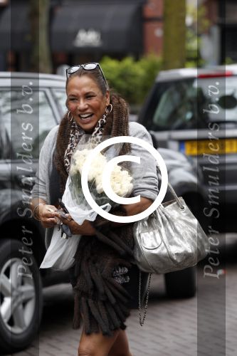Amsterdam 8 mei 2012
Patty Brard op de cornelis schuytstraat.
Peter Smulders bv
