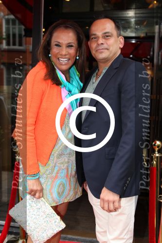 Amsterdam 8 mei 2012
Afscheid John Lukken van Beau Monde en aankondiging nieuwe hoofdredaktrice Mies de Vries bij le Garage. Patty Brard en Robert halewijn
Peter Smulders bv