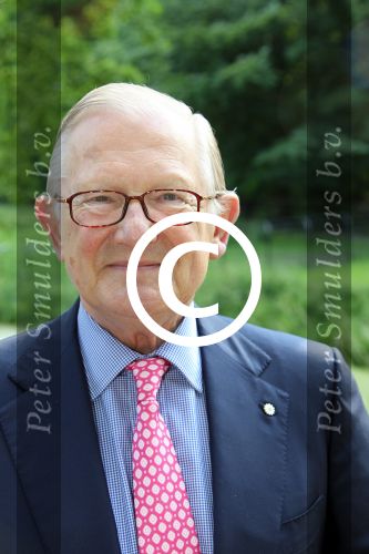Breukelen 12 juni 2012
Haringparty op Neijenrode. Mr Pieter v Vollenhoven
Peter Smulders bv
