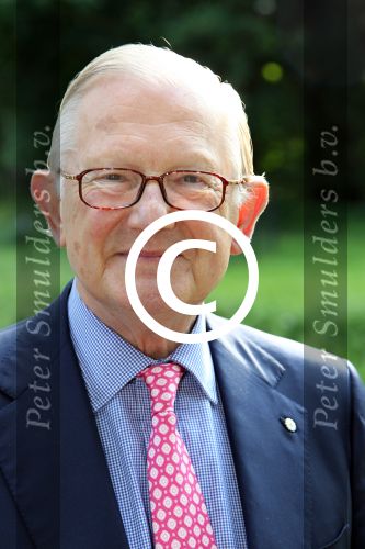 Breukelen 12 juni 2012
Haringparty op Neijenrode. Mr Pieter v Vollenhoven
Peter Smulders bv