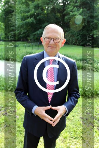 Breukelen 12 juni 2012
Haringparty op Neijenrode. Mr Pieter v Vollenhoven
Peter Smulders bv