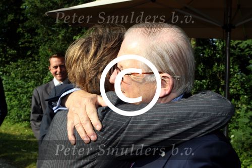 Breukelen 12 juni 2012
Haringparty op Neijenrode. Mr Pieter v Vollenhoven met Prins Pieter Christiaan
Peter Smulders bv