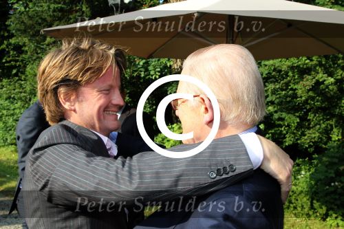 Breukelen 12 juni 2012
Haringparty op Neijenrode. Mr Pieter v Vollenhoven met Prins Pieter Christiaan
Peter Smulders bv