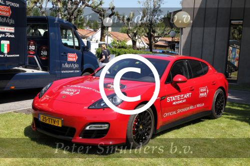 Brescia 16 en 17 mei 2012
State of Art is sponsor van de mille miglia en rijdt met div rijders in hun porsches spyder. Oa Jan Peter Balkenende Koen Wauters en jan Kees de Jager rijden mee. Een Porsche Panamera GT
Peter Smulders bv
Peter Smulders bv