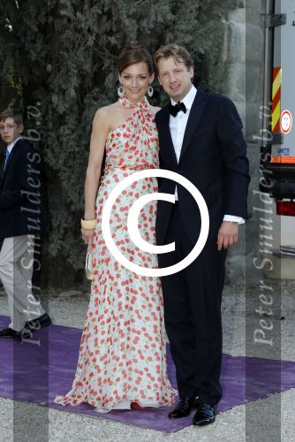 Florence 16 juni 2012
Trouwen Prinses Carolina de Borbon Parma en Albert Brenninkmeijer in de basilica di san Miniato al Monte. Het feest is s avonds in een prive huis. Prins Floris met prinsesa Aimee
Peter Smulders bv