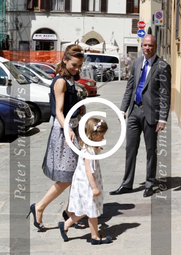 Florence 16 juni 2012
Trouwen Prinses Carolina de Borbon Parma en Albert Brenninkmeijer in de basilica di san Miniato al Monte. Prinses Aimee met prins Floris en kinderen
Peter Smulders bv