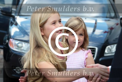 Amsterdam 6 juni 2012
Prinses Maxima Amalia Ariane en Alexia met hun vader Prins Willem Alexander
bij muziek concert in de heineken music hall.
Peter Smulders bv