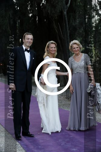 Florence 16 juni 2012
Trouwen Prinses Carolina de Borbon Parma en Albert Brenninkmeijer in de basilica di san Miniato al Monte. Het feest is s avonds in een prive huis. Carolina met haar moeder prinses irene
Peter Smulders bv