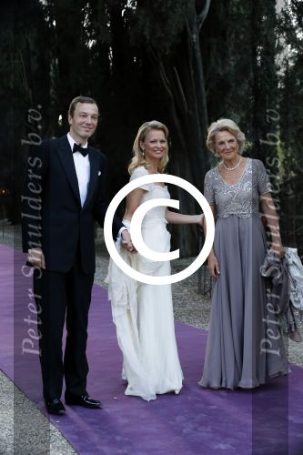 Florence 16 juni 2012
Trouwen Prinses Carolina de Borbon Parma en Albert Brenninkmeijer in de basilica di san Miniato al Monte. Het feest is s avonds in een prive huis. Carolina met haar moeder prinses irene
Peter Smulders bv