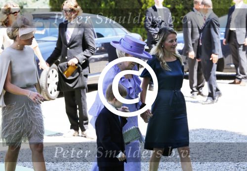 Florence 16 juni 2012
Trouwen Prinses Carolina de Borbon Parma en Albert Brenninkmeijer in de basilica di san Miniato al Monte. Koningin Beatrix met Prinses Mabel Wisse Smit Maxima en prins Claus Cazimir
Peter Smulders bv
