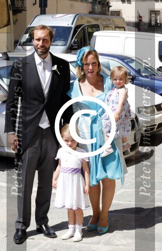 Florence 16 juni 2012
Trouwen Prinses Carolina de Borbon Parma en Albert Brenninkmeijer in de basilica di san Miniato al Monte. Prinses Margarita Tjalling ten Cate met kinderen
Peter Smulders bv