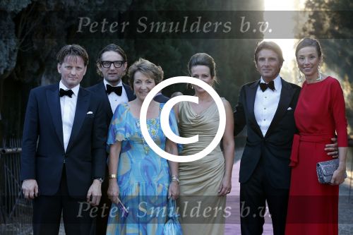 Florence 16 juni 2012
Trouwen Prinses Carolina de Borbon Parma en Albert Brenninkmeijer in de basilica di san Miniato al Monte. Het feest is s avonds in een prive huis. Prins Bernhard Prinses Annette Prinses Margriet Prins Pieter Christiaan Prins Maurits en Prinses Marilene
Peter Smulders bv