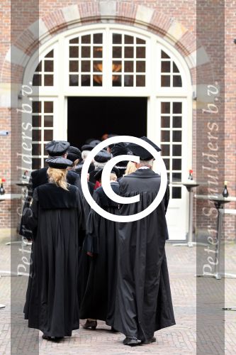 Breukelen 29 mei 2012
Prinses Maxima aanwezig bij de oratie vanProf dr ir Gert van Dijk op Nyenrode. Professoren Nyenrode
Peter Smulders bv