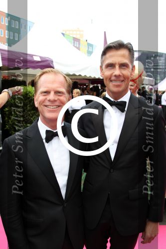 Amsterdam 2 juni 2012
Amsterdam diner in Heineken Music Hall HMH . Roel Vente met partner
Peter Smulders bv