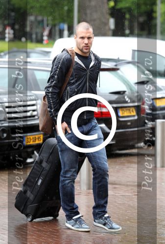 Amsterdam 4 juni 2012
Vertrek Nederlands elftal v.a. het Hilton hotel naar het EK in Oekraine en Polen.
Ron Vlaar
Peter Smulders bv