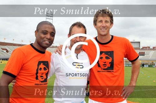 Amsterdam 1 juni 2012
Voetbaltournooi Johan Cruijff foundation in het olympisch stadion .
oa Johan Cruijff John Ewbank Thomas Acda Aron Winter Brian Roy Tonnie Bruins Slot Ronald de Boer William Spaay Najib Amhali Edwin v d Sar Raoul Heertje en Rohan Marley ( zoon Bob Marley) deden mee.
Peter Smulders bv