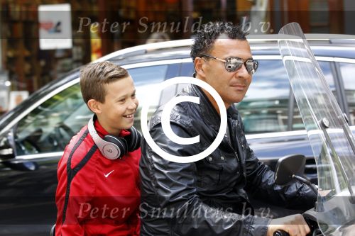 Amsterdam 14 juni 2012
Ruud en Maxim Gullit op vespa scooter en met Bram Moszkowicz.
Peter Smulders bv