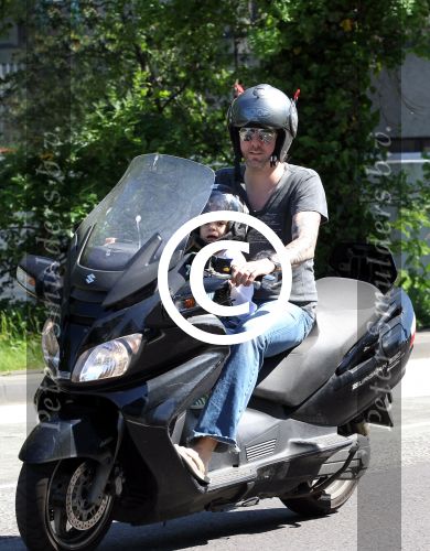 Amsterdam 25 mei 2012
Ruud de Wild met zijn zoontje Johnny samen op de motor.
Peter Smulders bv