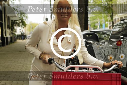 Amsterdam, 10 Mei 2012
Moms Moment 2012
Samantha de Jong Barbie
Foto Peter Smulders