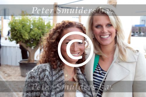 Amsterdam 4 juni 2012
Opening van de harbour club in Amsterdam. Sanne Heijen met een vriendin
Peter Smulders bv