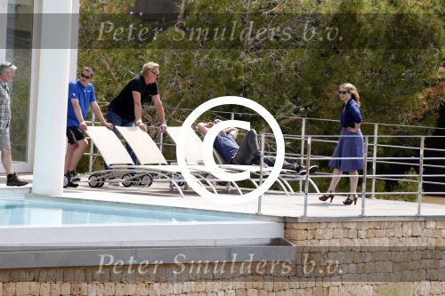 Ibiza 2 mei 2012
Opnames verliefd op ibiza met oa Jan Kooijman en Sanne Vogel. De villa staat op Roca Llisa.
Peter Smulders bv