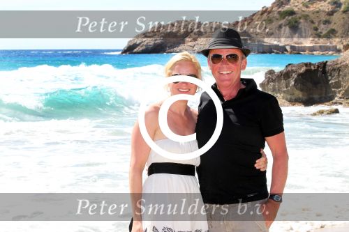 ibiza 1 mei 2012
Sonja Bakker met haar kinderen vader en vriend Jan en zijn dochter op vakantie op ibiza. Ook hun hondje hadden ze mee genomen.
Peter Smulders bv