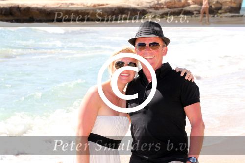 ibiza 1 mei 2012
Sonja Bakker met haar kinderen vader en vriend Jan en zijn dochter op vakantie op ibiza. Ook hun hondje hadden ze mee genomen.
Peter Smulders bv