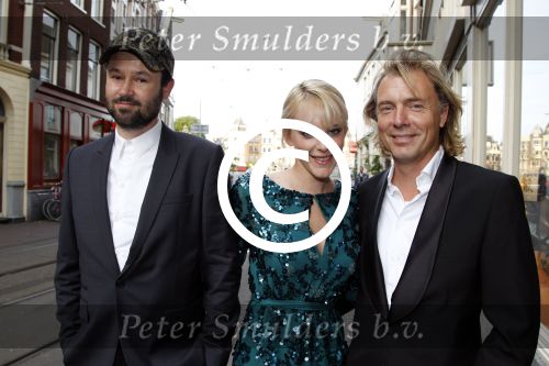 Amsterdam 14 juni 2012
Bachelor uitreiking in club Air van Jackie. Stacey Rookhuizen met Bart Brom
Peter Smulders bv