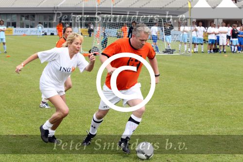 Amsterdam 1 juni 2012
Voetbaltournooi Johan Cruijff foundation in het olympisch stadion .
oa Johan Cruijff John Ewbank Thomas Acda Aron Winter Brian Roy Tonnie Bruins Slot Ronald de Boer William Spaay Najib Amhali Edwin v d Sar Raoul Heertje en Rohan Marley ( zoon Bob Marley) deden mee.
Peter Smulders bv