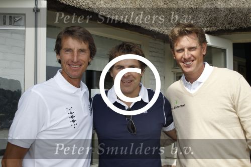 Zandvoort, 21 Mei 2012
Golfen met BN-ers voor de stichting DON (Diabetis Onderzoek Nederland)
Toine v Peperstraten met Paul Haarhuis en Maarten Lafeber
Foto Peter Smulders BV