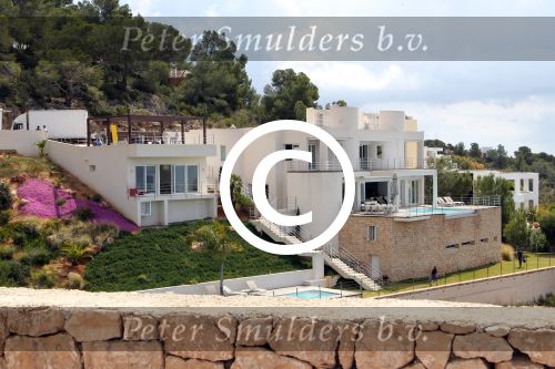Ibiza 2 mei 2012
Opnames verliefd op ibiza met oa Jan Kooijman en Sanne Vogel. De villa staat op Roca Llisa.
Peter Smulders bv
