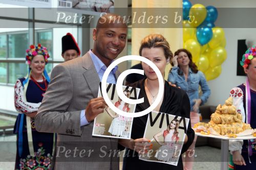 Hoofddorp 31 mei 2012
Presentatie Nu sport Viva en helden ivm EK met oa Humberto Tan Victoria Koblenko Barbara Barend en Brian Roy bij sanoma.
Peter Smulders bv
