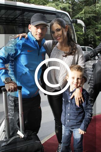 Lausanne, 17 en 18 Augustus 2012
Yolanthe Sneijder-Cabau samen met de dames van het Nederlands elftal, Wesley Sneijder en Jessey Sneijder
Foto Peter Smulders BV