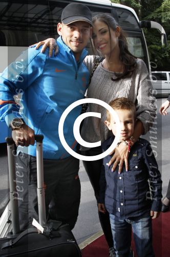 Lausanne, 17 en 18 Augustus 2012
Yolanthe Sneijder-Cabau samen met de dames van het Nederlands elftal, Wesley Sneijder en Jessey Sneijder
Foto Peter Smulders BV